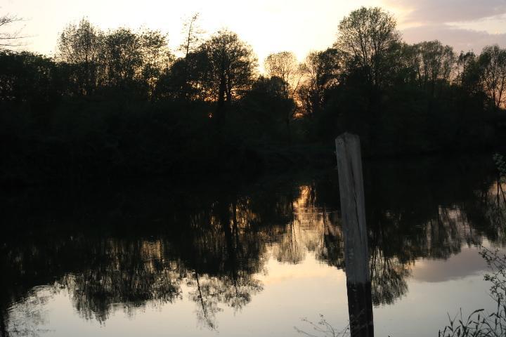 Logis Le Port Saint Aubin Hotel Morannes sur Sarthe-Daumeray Bagian luar foto
